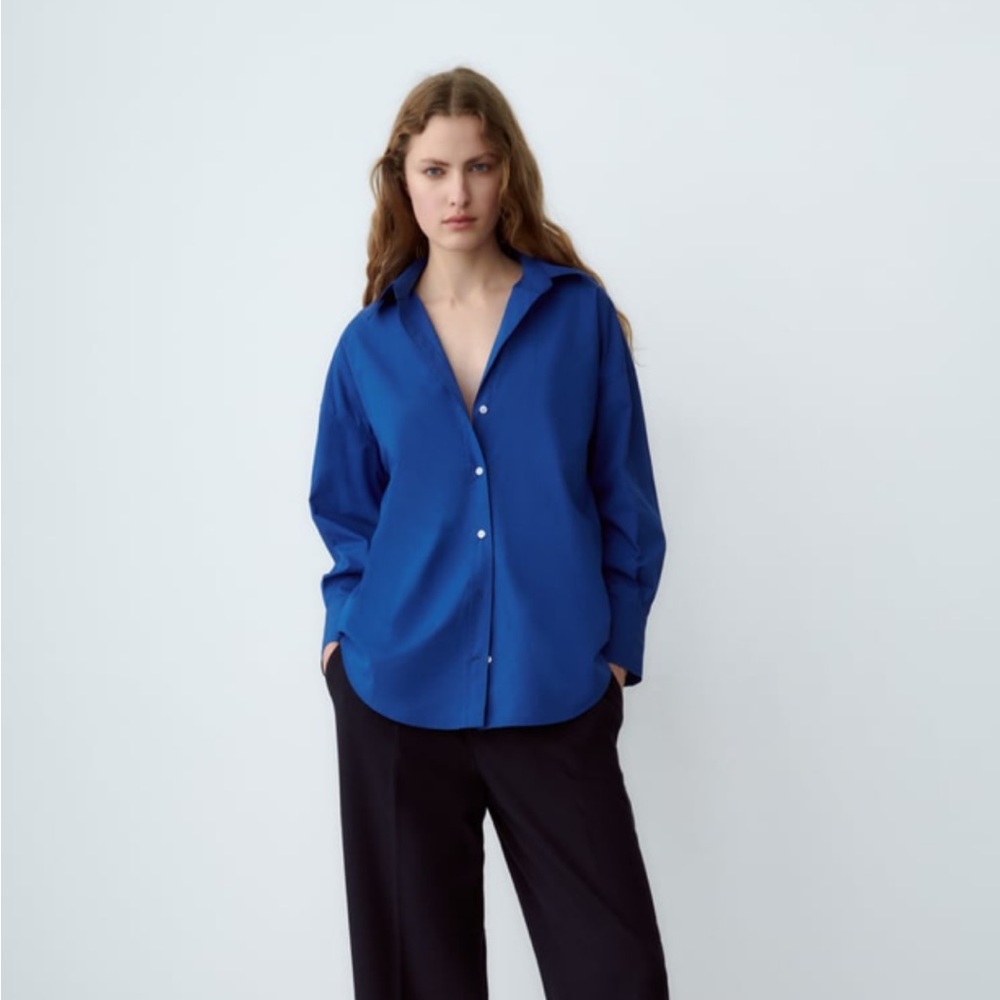 Blue Poplin Chic Dress Shirt